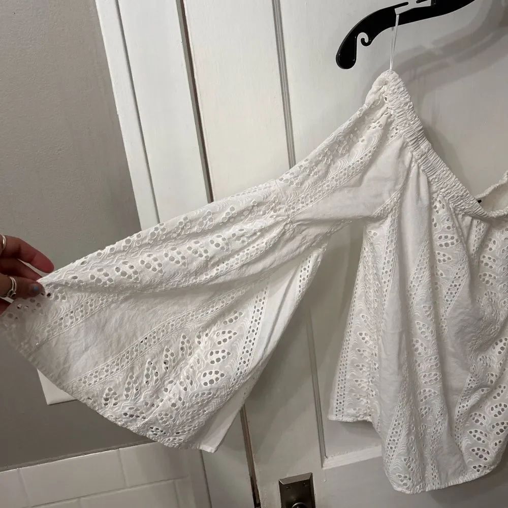 Express White Off-Shoulder Blouse - Picture 2 of 4